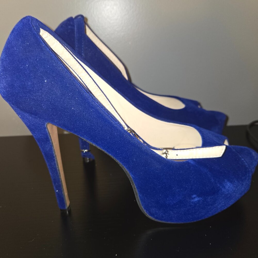 Blue platform heels